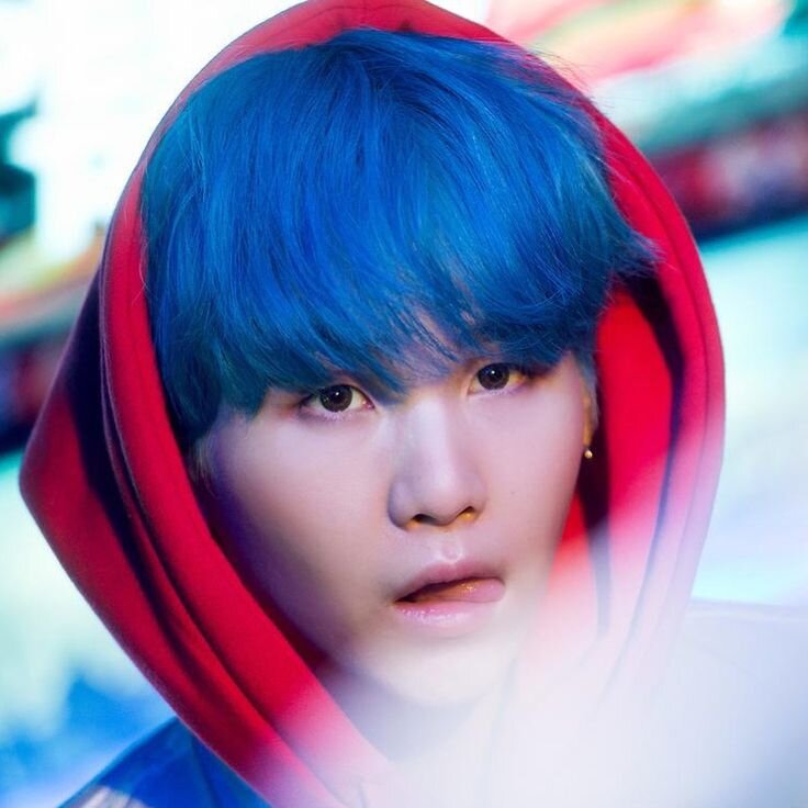 суровый рэпер Мин Юнги