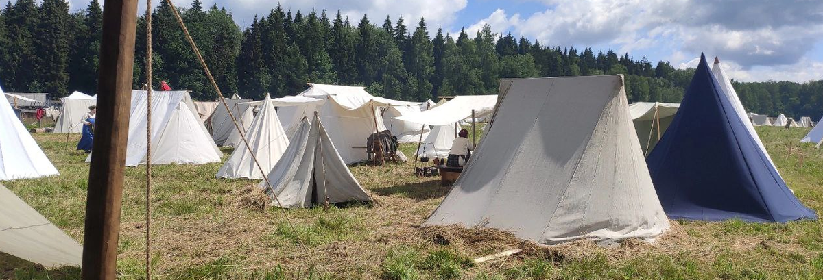 шатры на фестивале "Московская сеча 2023" 