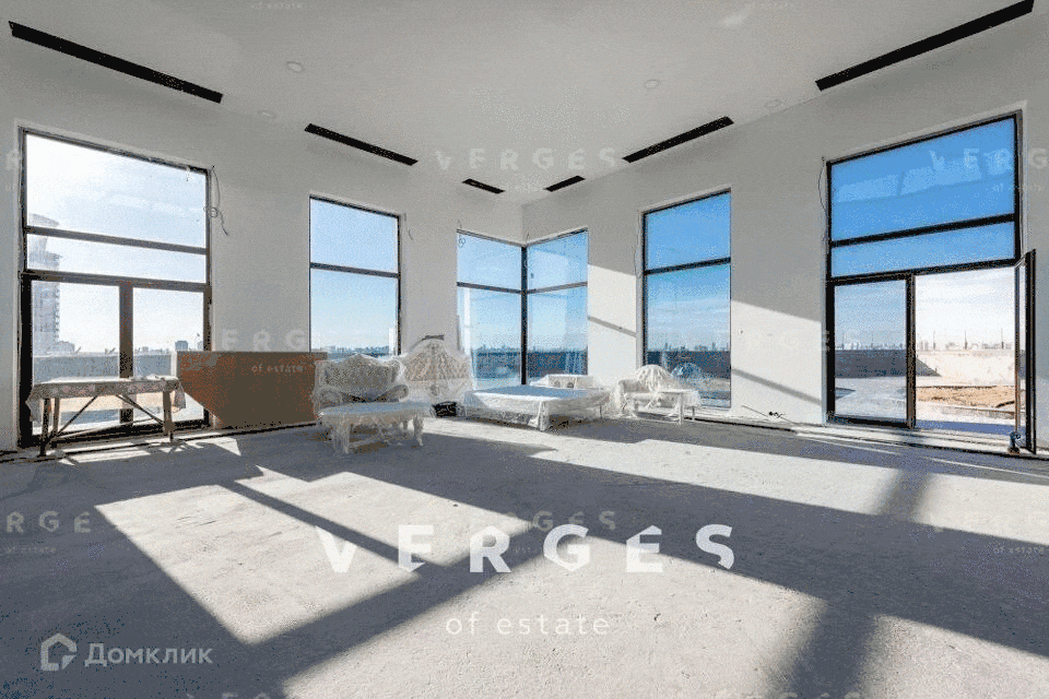 Фокус-покус: ремонта нет, а королевское ложе есть! Фото: Verges of estate