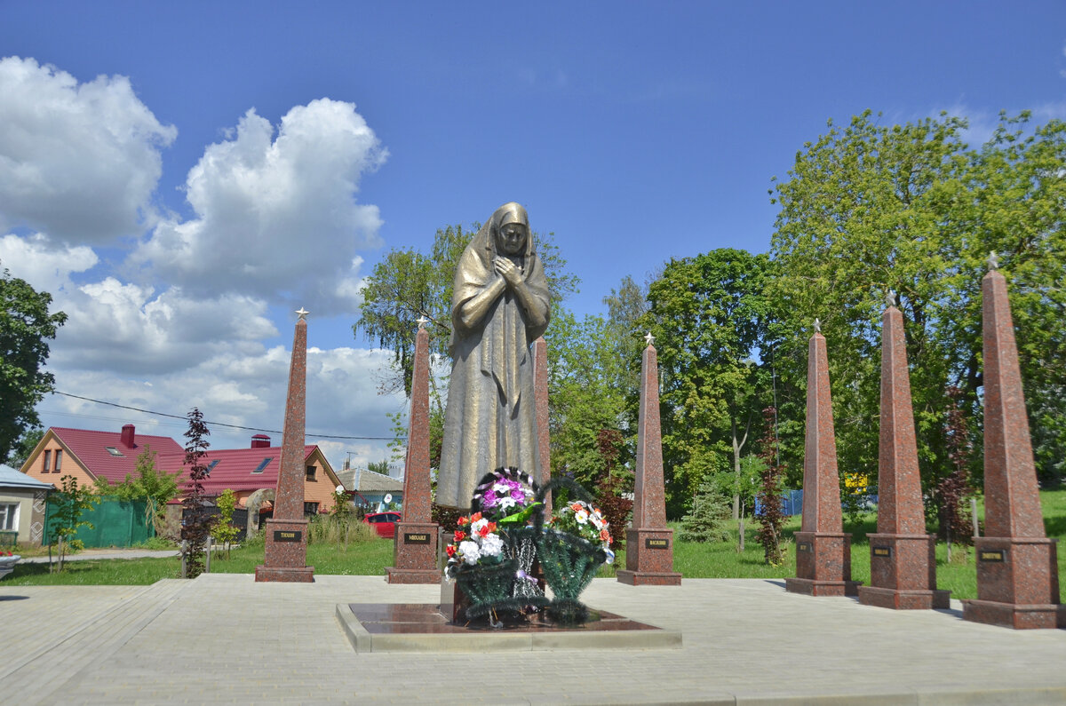 Паломники как основа экономики небольшого города: как выглядит 