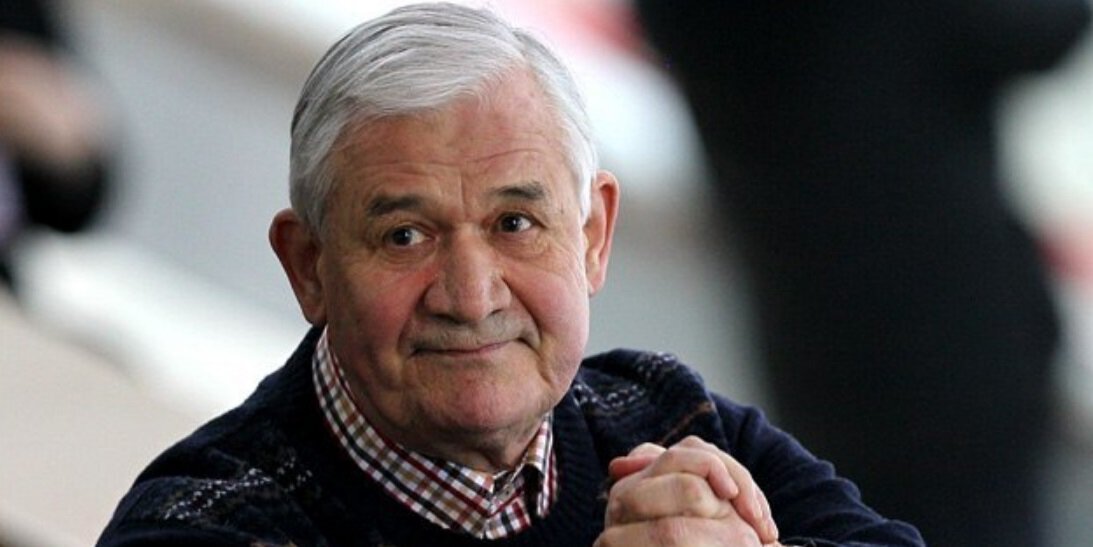 Юрзинов тренер по хоккею