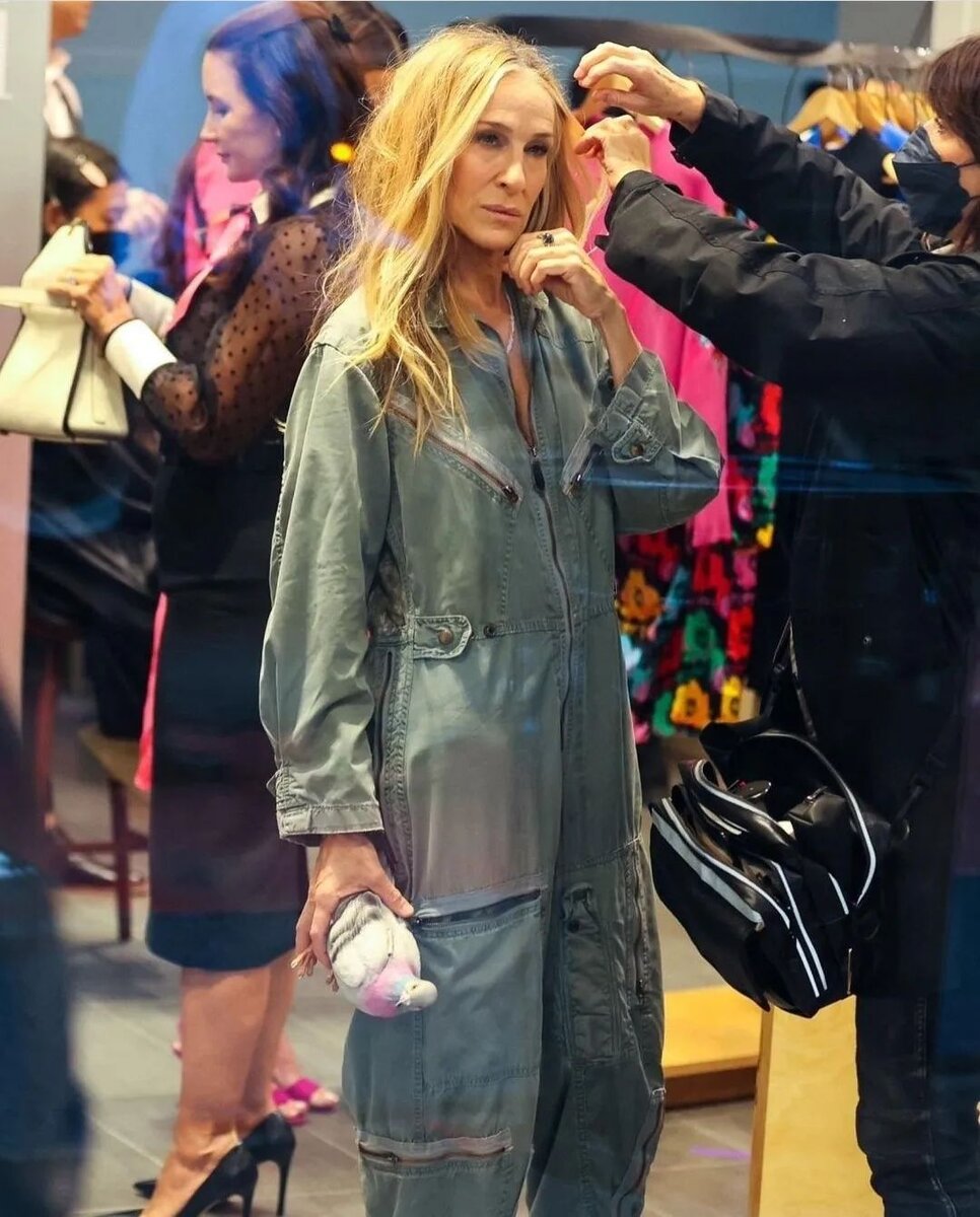   @popsugarau