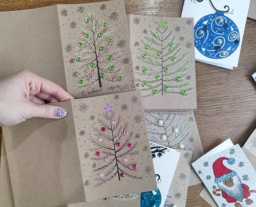 фото автора. Новогодняя открытка со стразами.