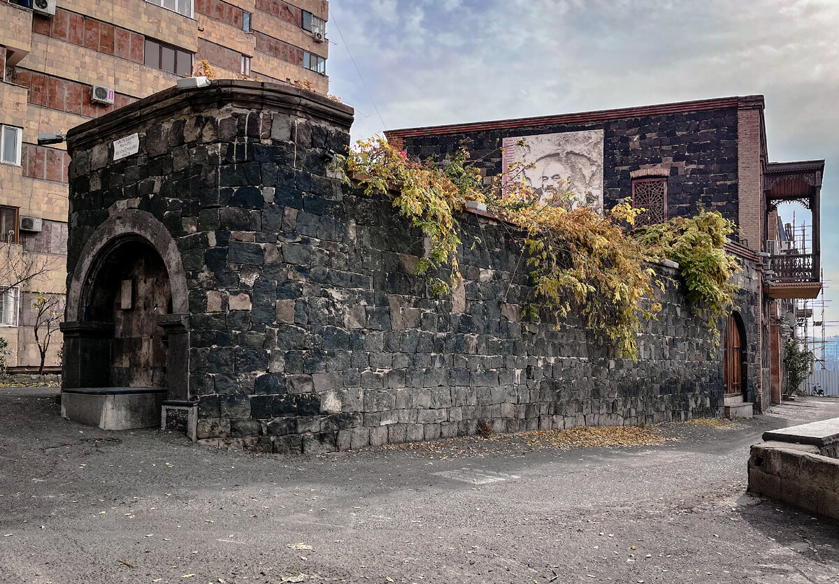 Дом-музей С. Параджанова в Ереване. Фото автора