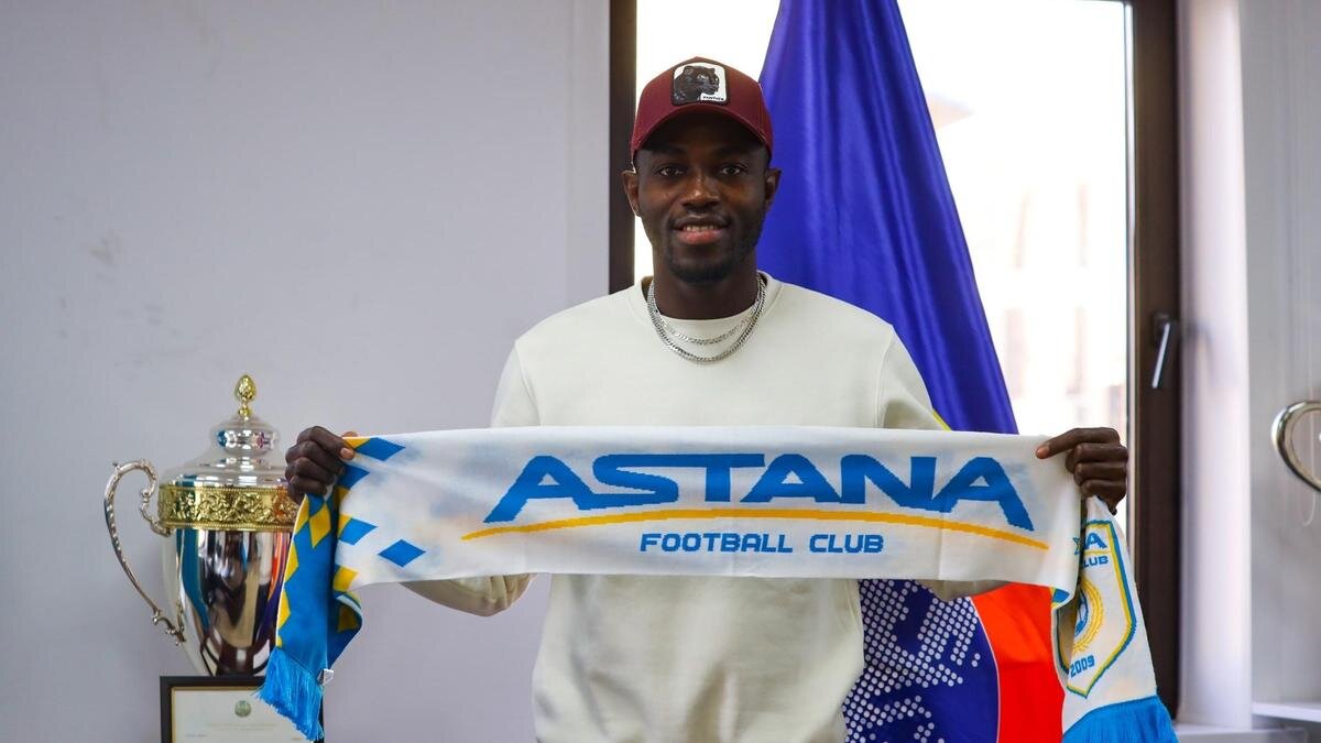    Футболист Дембо Дарбо:vk.com/astanafootballclub