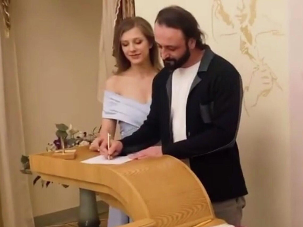 Авербуха женился. Авербуха женился. Авербуха женился. Жена ильи авербуха арзамасова. Свадьба авербуха и арзамасовой.