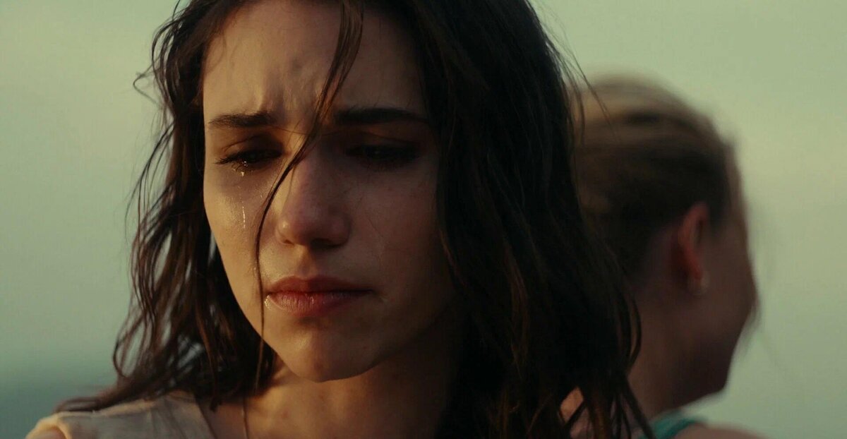 Грейс Кэролайн Карри в роли Бекки