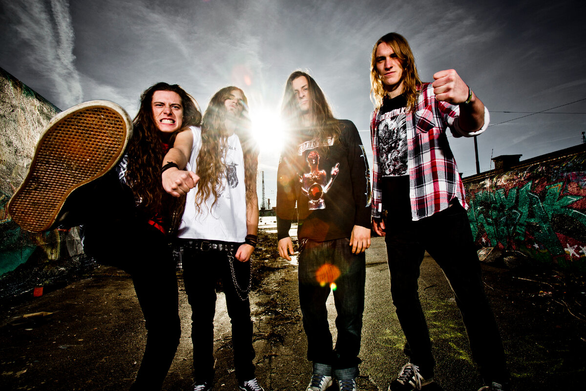 Группа "Dust Bolt"