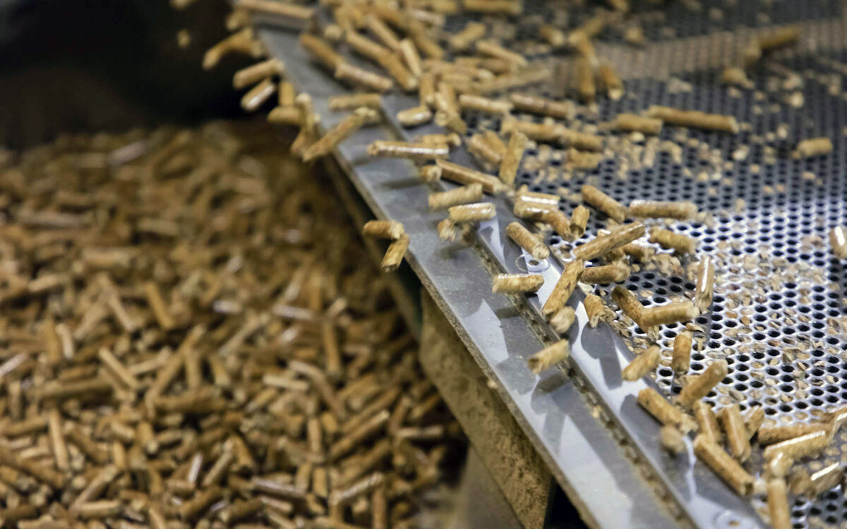 Произошло немыслимое! Пеллеты решили использовать в России.