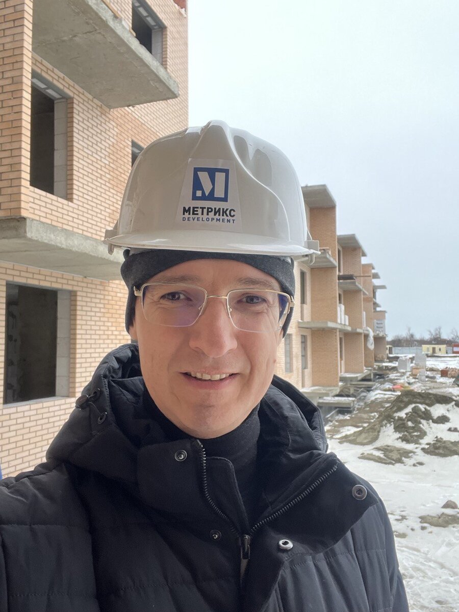 Меня зовут Бондаренко Леонид, - я эксперт по инвестиционной недвижимости в Краснодаре и крае и в этом блоге пишу о рынке недвижимости. Здесь вы найдете ответы на большинство своих вопросов о переезде на ПМЖ или инвестициях в квадратные метры.