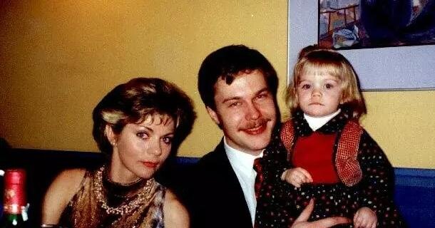    Наталья Мурашкевич с мужем Денисом и дочерью Алесей.