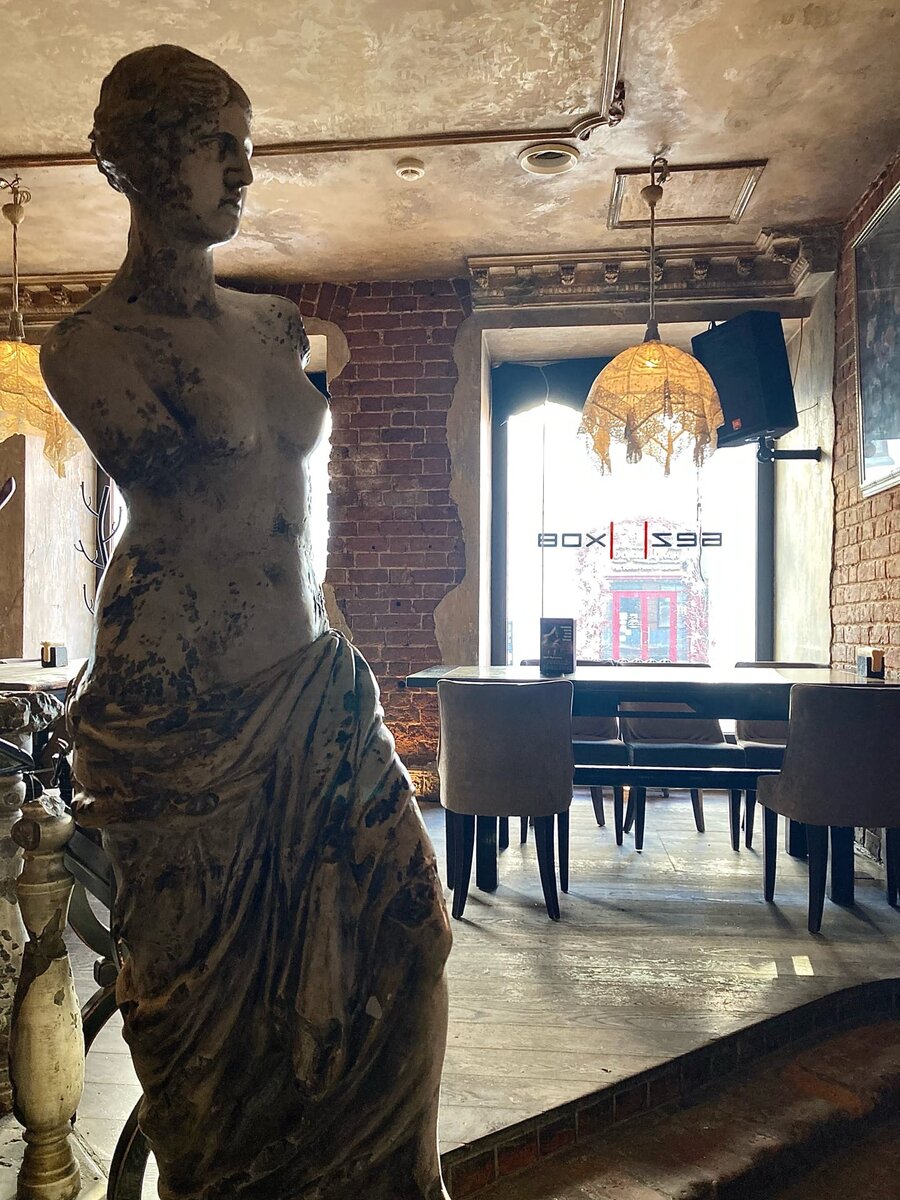 интерьер кафе Безухов