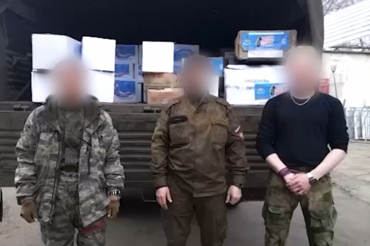    Бойцы из Тюменской области получают посылки от земляков