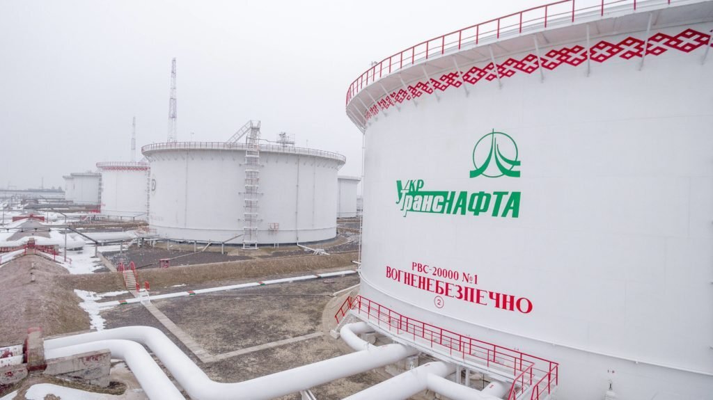 Компания "Укртранснафта" хочет снова повысить плату за транзит российской нефти в страны Восточной Европы. Источник: Яндекс.Картинки