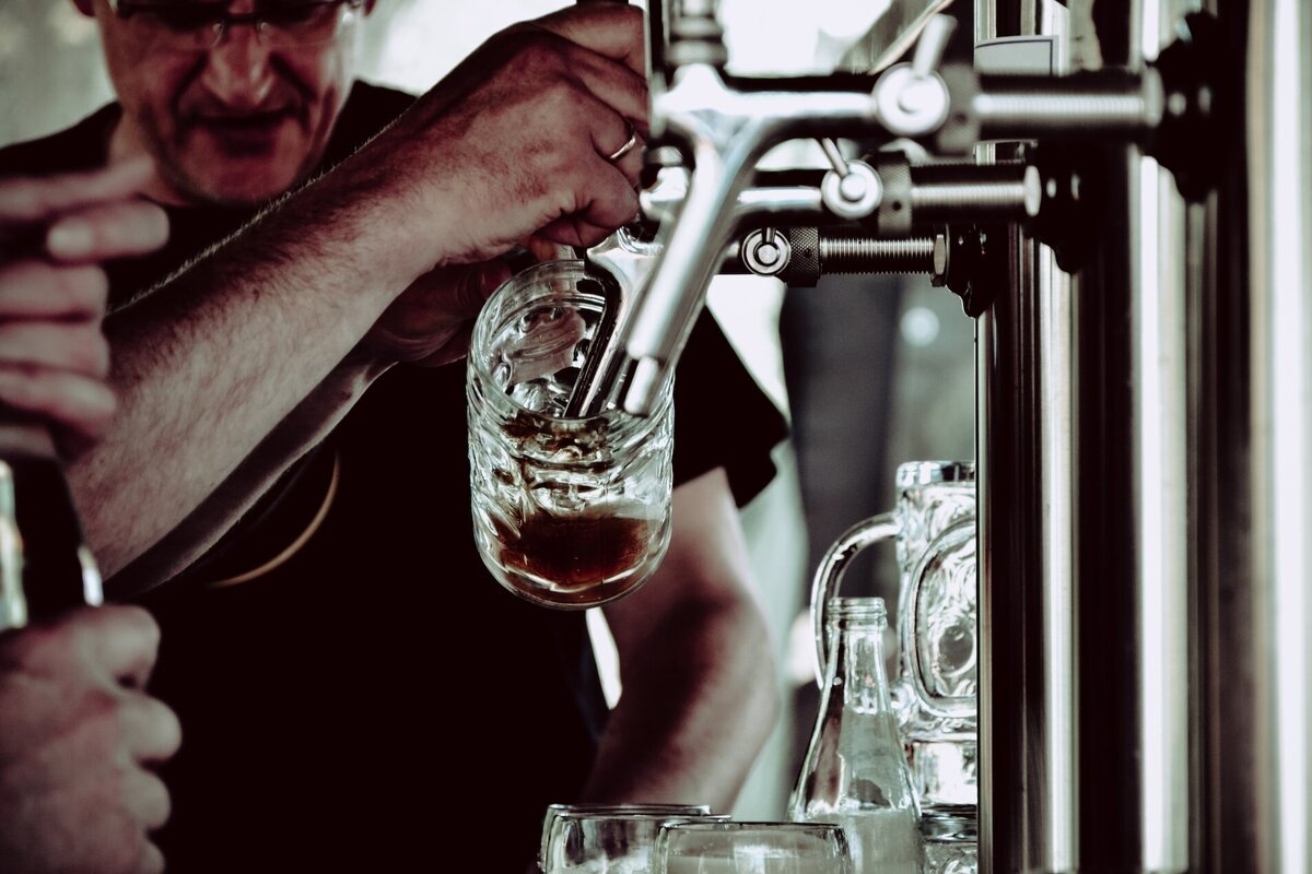     Исследование: легкое и умеренное употребление алкоголя не продлевает жизнь и не защищает от сердечных заболеваний