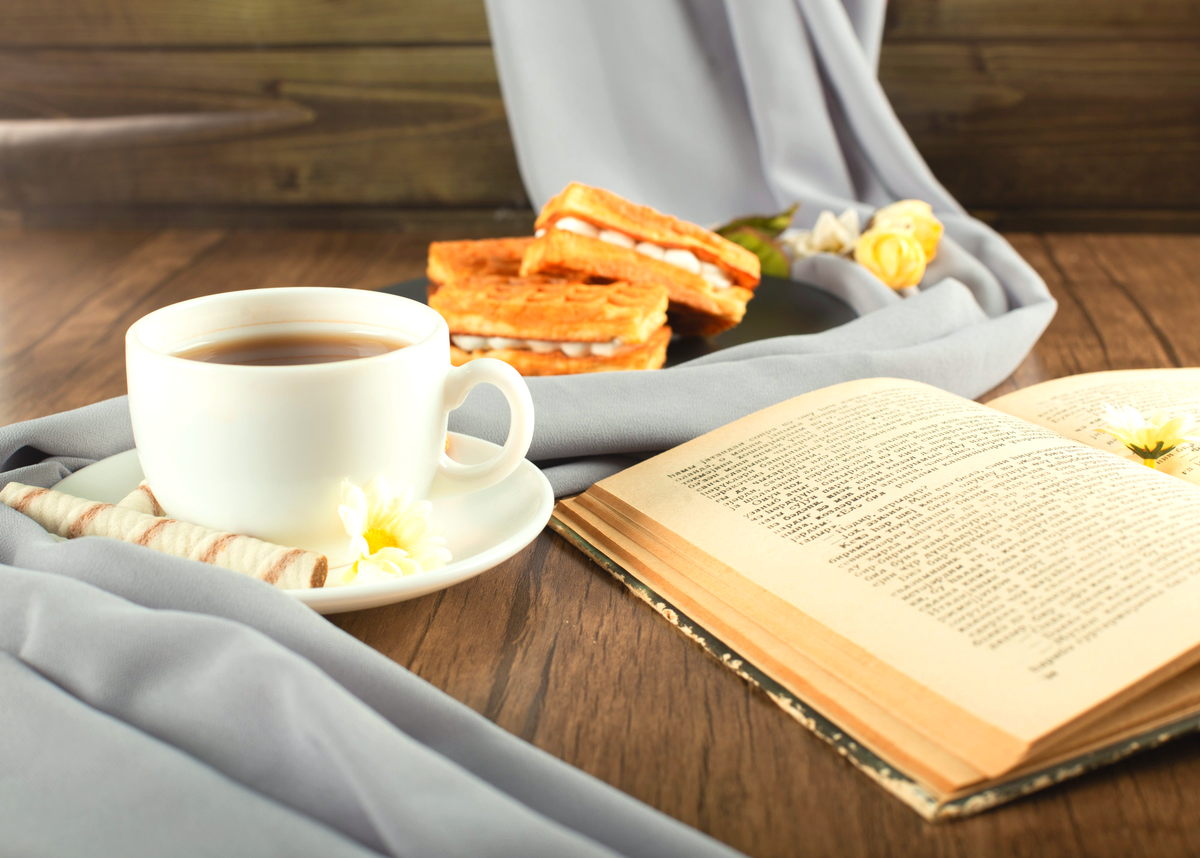 Утренние молитвы. Вечерняя молитва православная. Утреннее и вечернее правило. Вечерняя молитва православная. Молитвы утренние и вечерние.