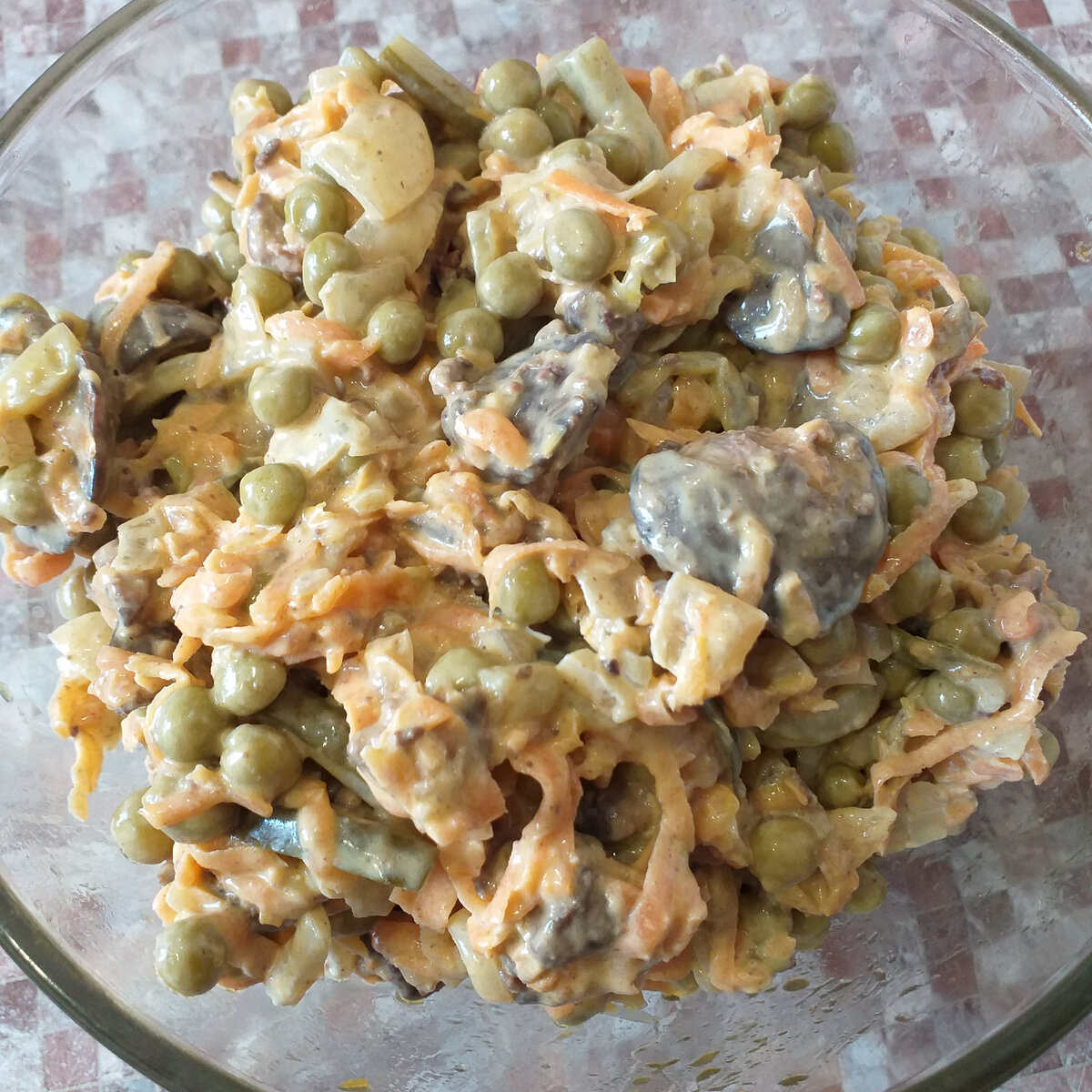 печенка зеленая. что такое зеленое отросток в печени куриной. тёплый салат с куриной печенью и пекинской капустой. вкусная куриная печень. куриная печень желчный пузырь.