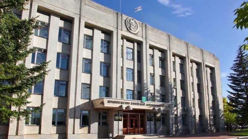     Интервью с заместителями председателя правительства области, руководителями департаментов, главами районов будут выходить в телеэфире два раза в месяц. Планируются два формата: прямой эфир из студии, либо фрагменты интервью в записи.