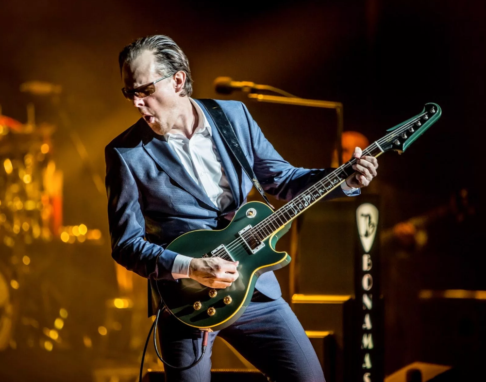 Зарубежные блюз рок. Bonamassa. Джо Бонамасса фото. Блюз Джо Бонамасса. Джобо Намаса.