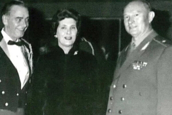 Предатель Поляков (справа). Фото в свободном доступе. 