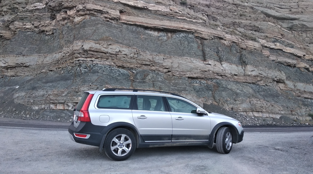 Личное фото. По дороге из Эрзурума в Артвин. Остановка у горного озера на большой высоте