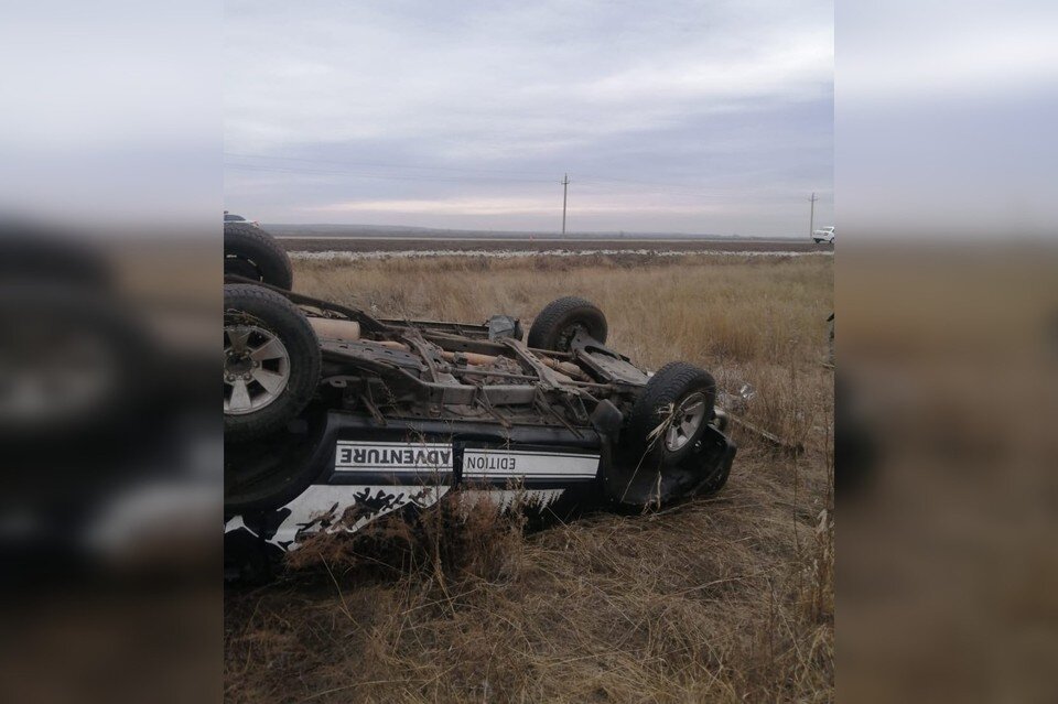     Женщина не справилась с управлением при обгоне и совершила ДТП  УМВД по Оренбургской области