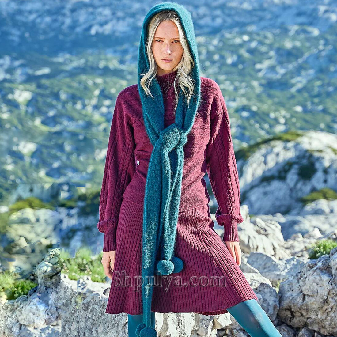 Вязаный шарф-капюшон