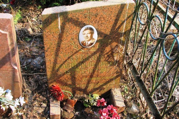 Трагическая судьба популярного советского актёра Валентина Зубкова. От горя он потерял рассудок и умер в 55 лет