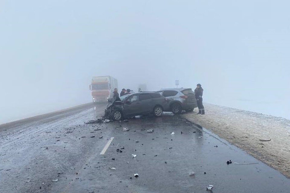    На месте ДТП погиб ребенок, женщина скончалась в больнице. Фото: УГИБДД по Ростовской области