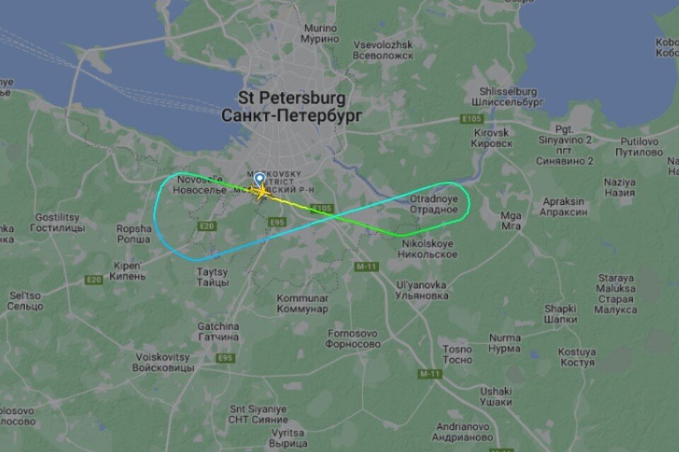     Самолет экстренно сел в Петербурге. Фото: Flightradar