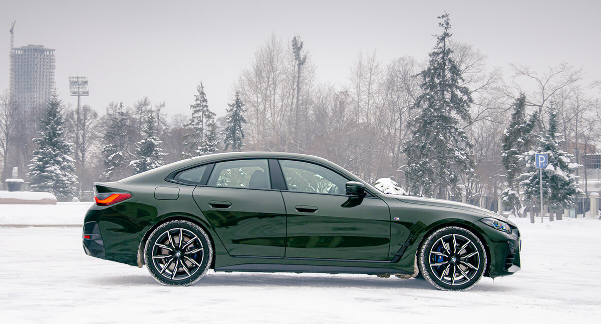 Дверные ручки имеют свойство примерзать и оставаться в открытом положении
