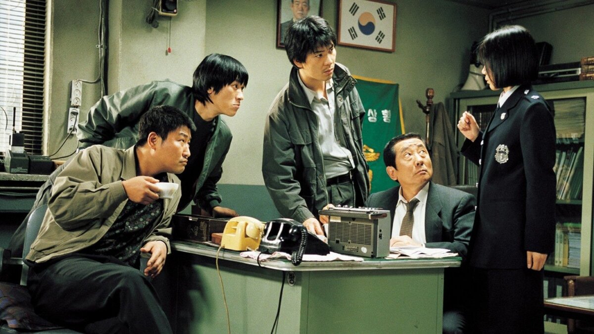 Кадр из фильма «Воспоминания об убийстве» 