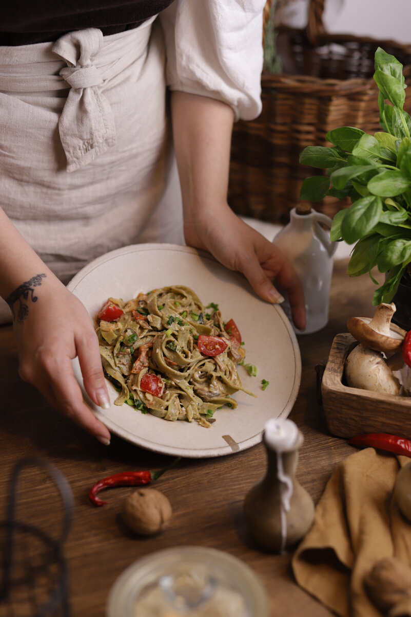 Шпинатные тальятелле с грибами в сливочно-кунжутном соусе 🍝 | Дубрава |  Дзен