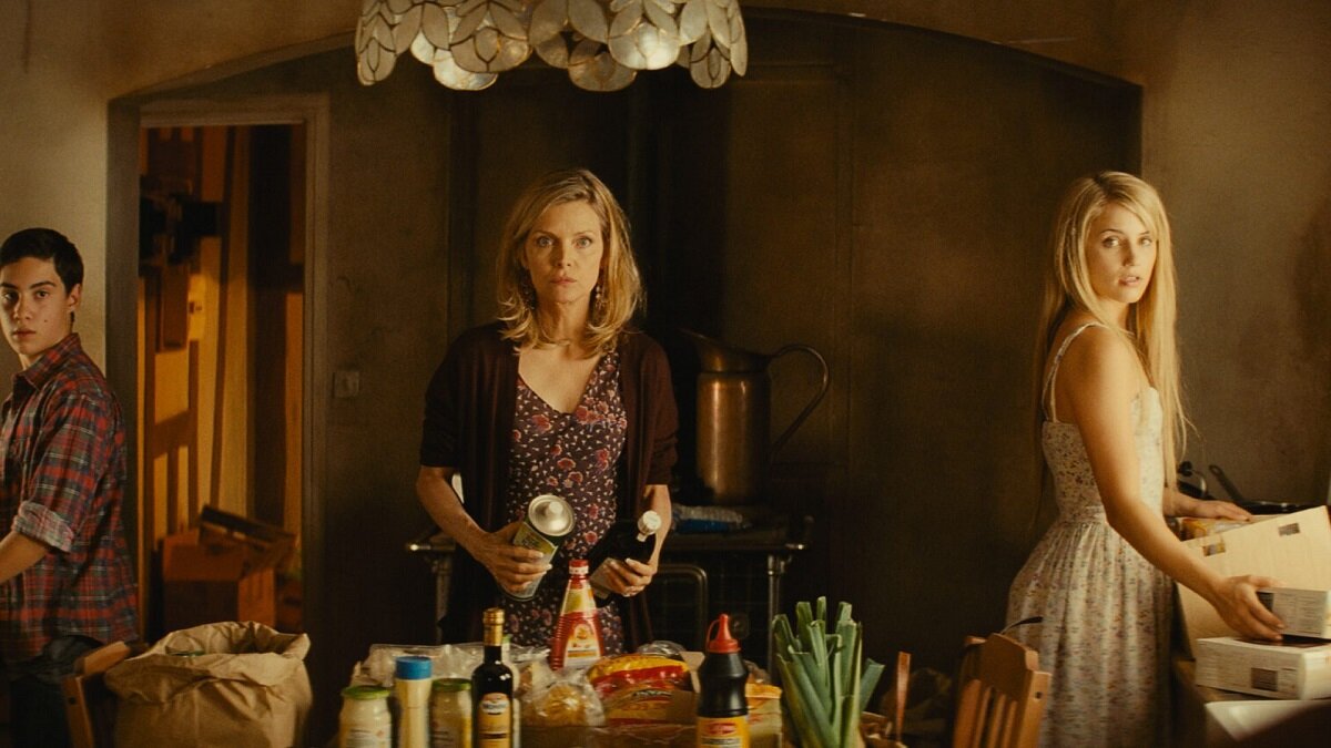 - Что? Люк Бессон пародирует Скорсезе, а сам Скорсезе его продюсирует? Да ладно тебе? 