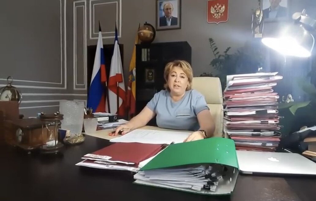 Мэр Ялты сохраняет оптимизм не смотря ни на что! Фото из Инстаграм yanina_yalta_official