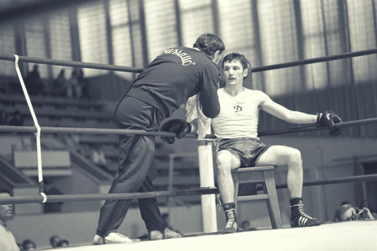 Бокс ссср спорт. Валериан Сергеевич Соколов боксер. Валерьян Соколов Олимпийский чемпион. Валериан Соколов Чебоксары. Соколов Чувашия Валериан Сергеевич.