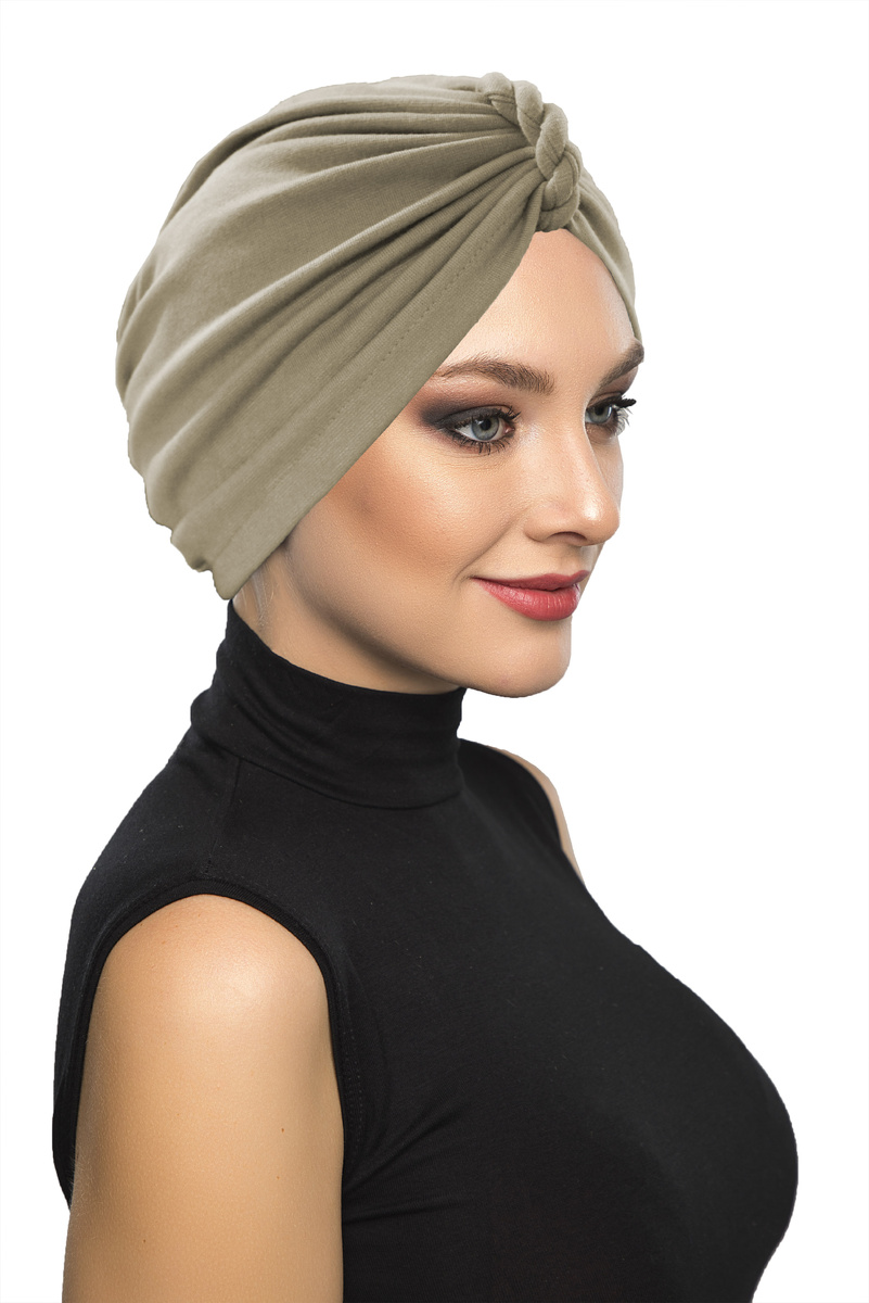 Чалма из ткани в полоску