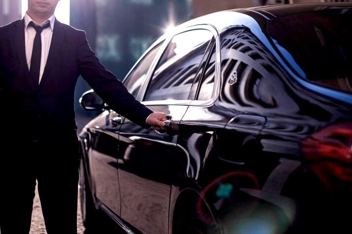 Book a transfer from airport to hotel