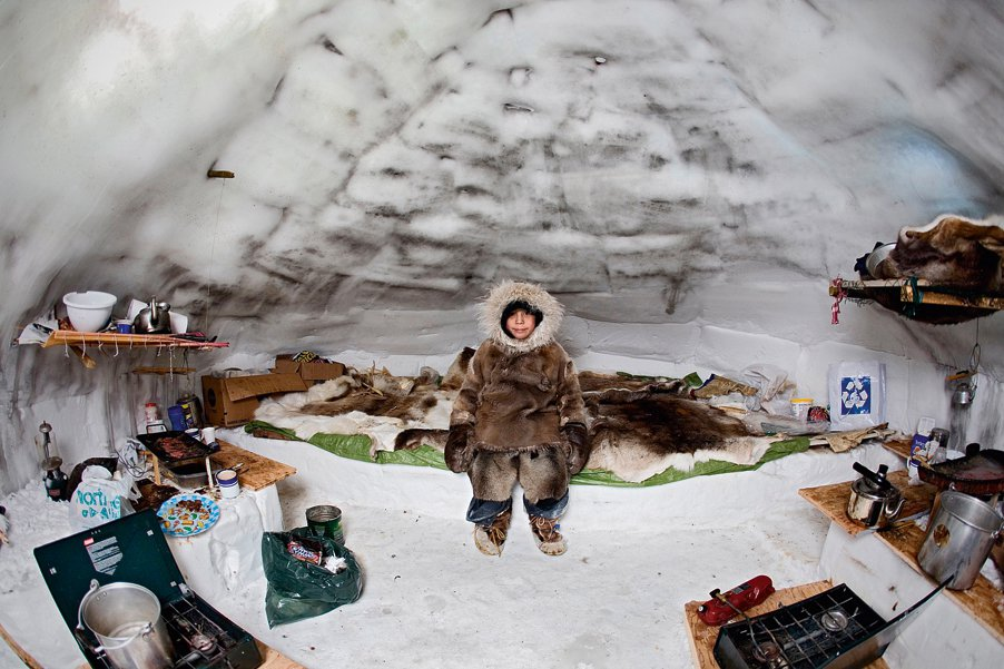 Иглу жилище эскимосов внутри. Иглу - снежный дом эскимосов. Иглу жилище эскимосов фото внутри. Иглу домик эскимоса.