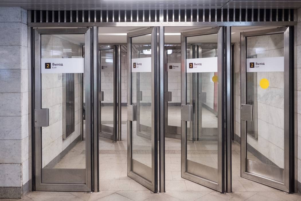 Двери в Московском Метрополитене, установленные нашей компанией