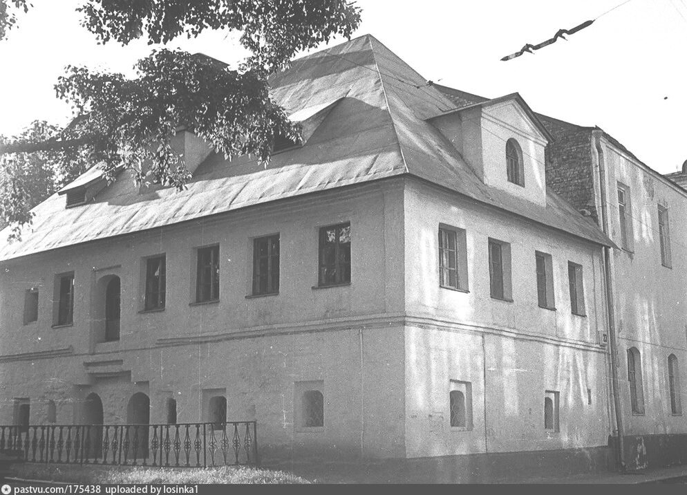 Москва, Александровское подворье, 1983г