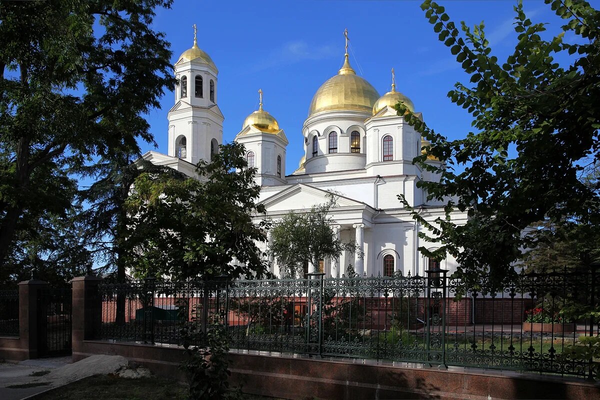 Достопримечательности России. Крым. Симферополь. Александро-Невский собор. Фото из открытых источников.