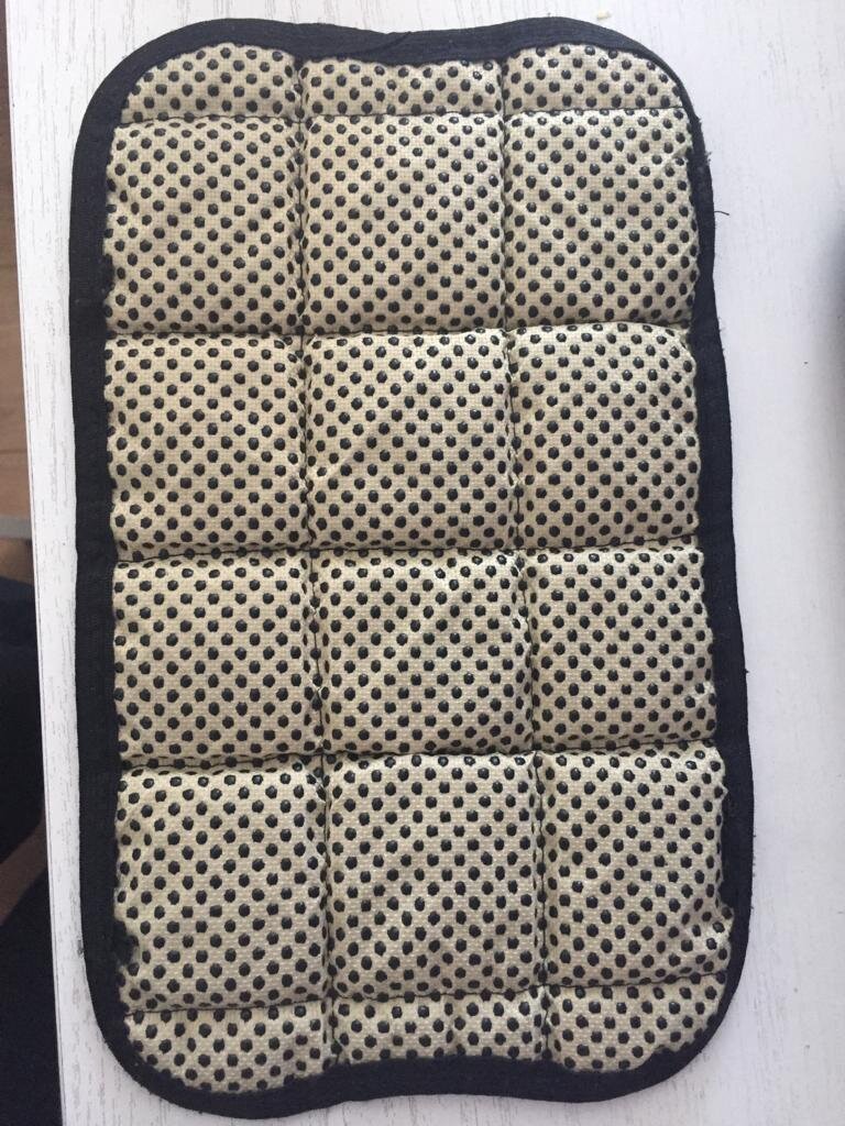 Так выглядит турмалиновая повязка размером 25х15 см.