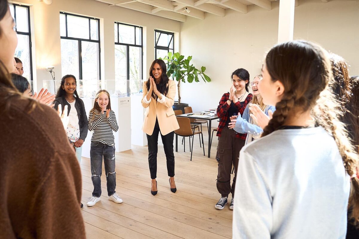    Меган Маркл в Амстердаме посетила подростковый центрProject Fearless