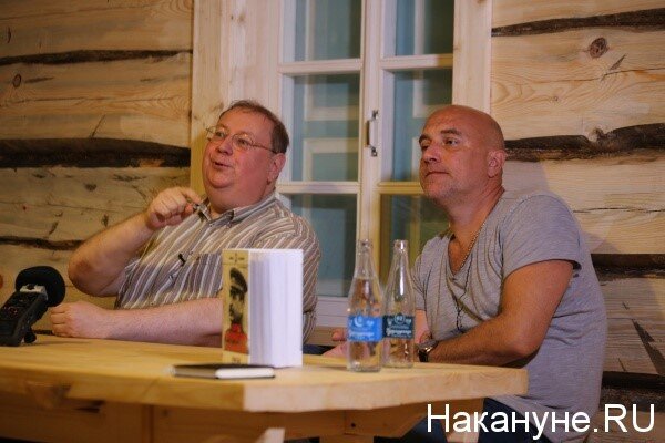 На даче у Захара Прилепина в 2017 году