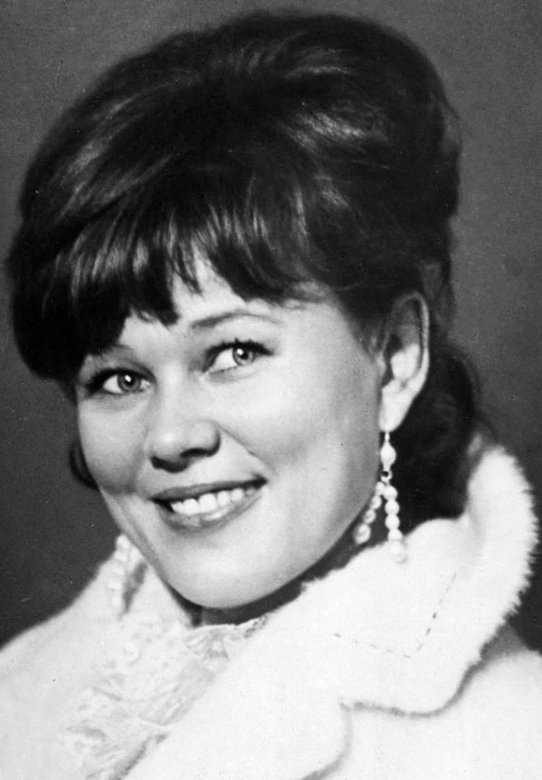 Люсьена Овчинникова