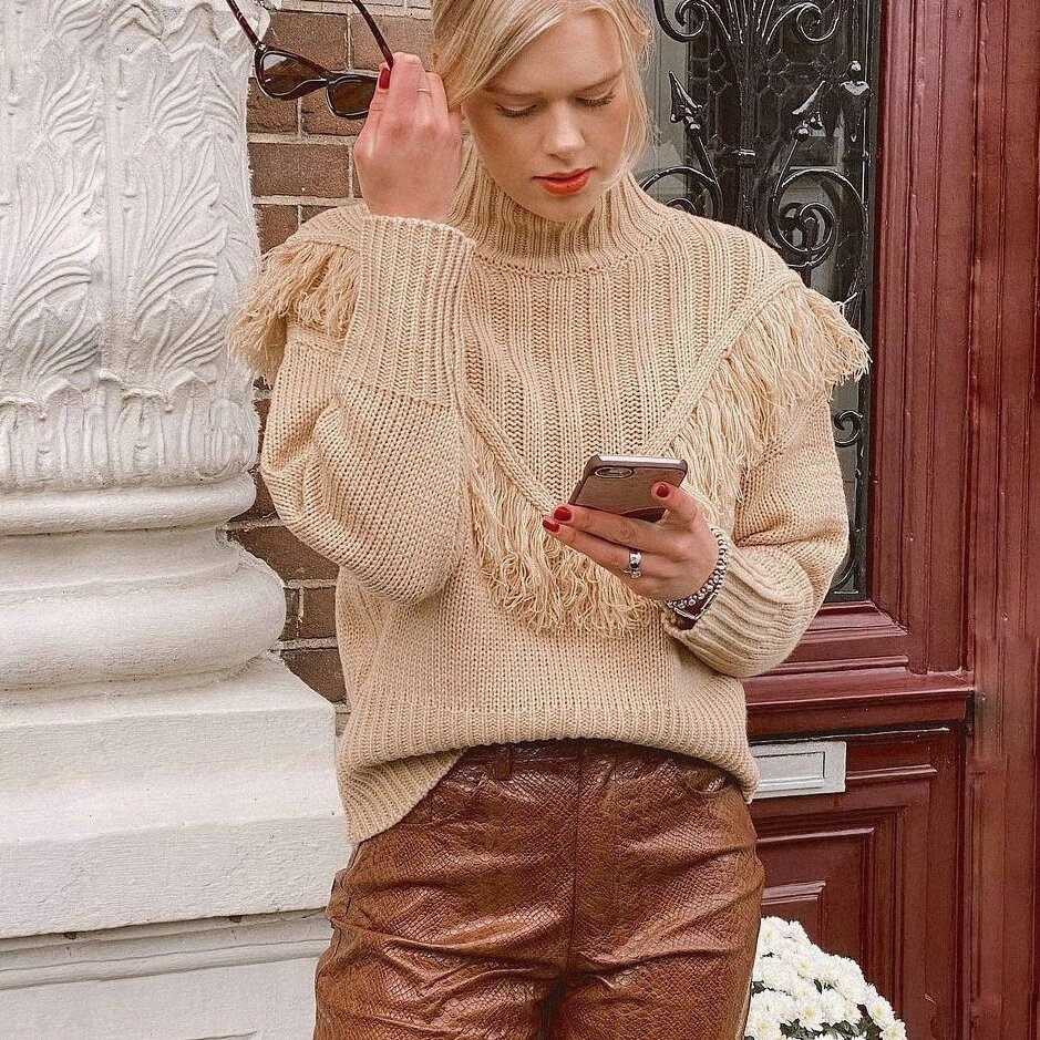 Свитер с бахромой