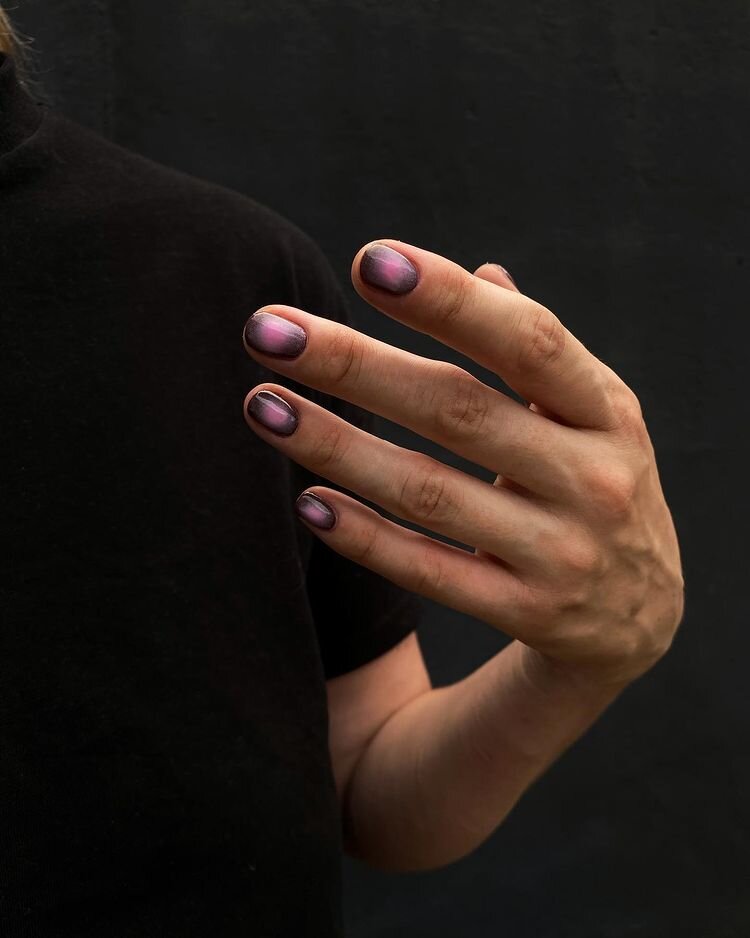     Гайд по осенним трендам в маникюре. Фото: @dont.do.nails