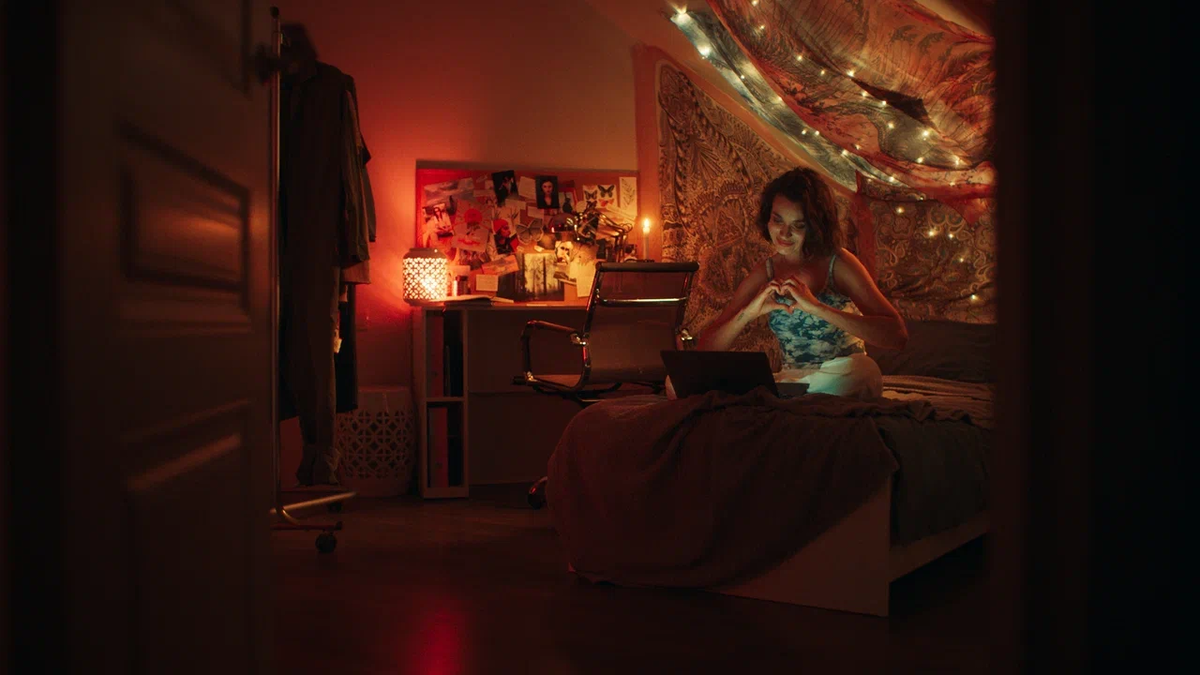 Кадр из сериала «Лэйт Найт Скул», реж. Ника Яковлева, 2022