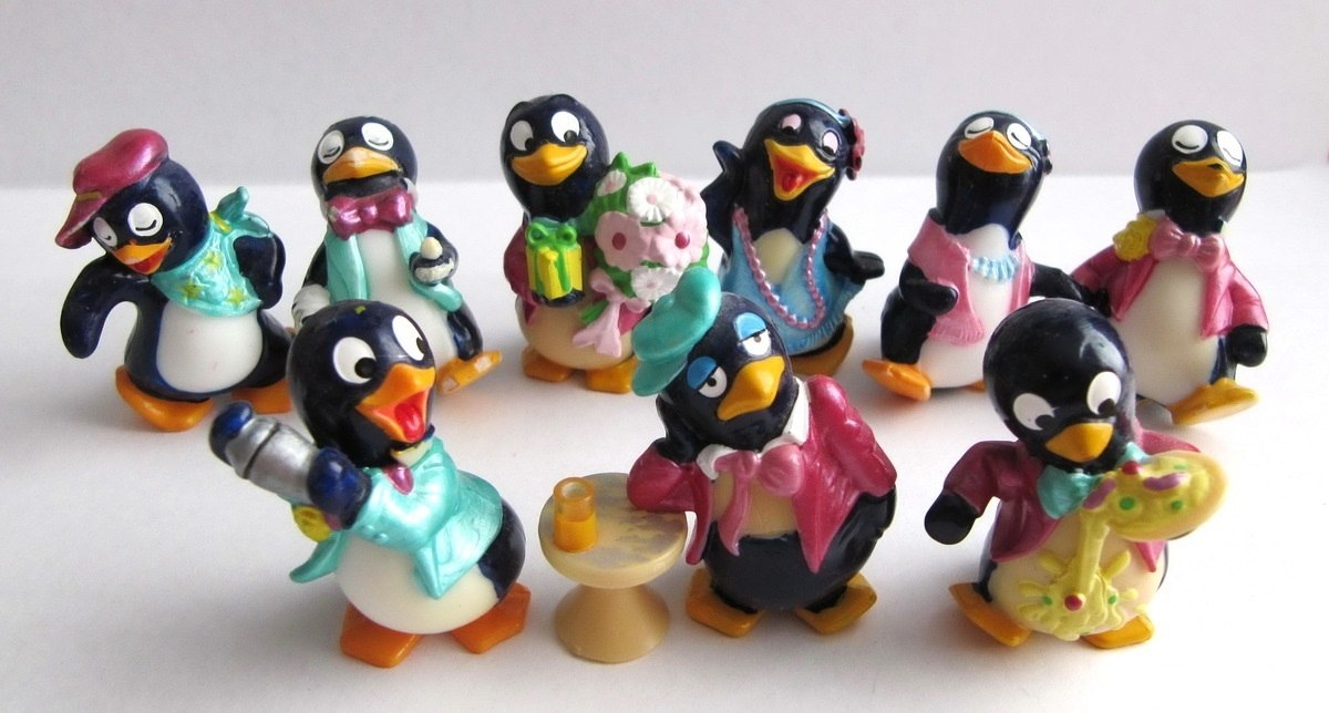 Kind collection. Коллекция Киндер сюрприз пингвинчики. Киндер сюрприз коллекция пингвинов. Пингвинчики из Киндер сюрприза. Коллекция пингвинов из Киндер сюрприза.
